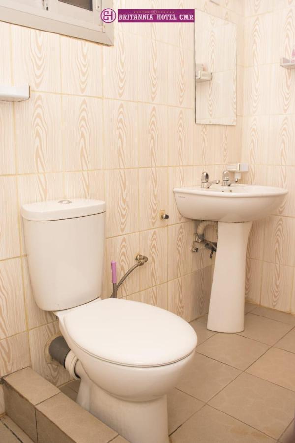Britannia Hôtel Cmr Yaounde Ngoại thất bức ảnh