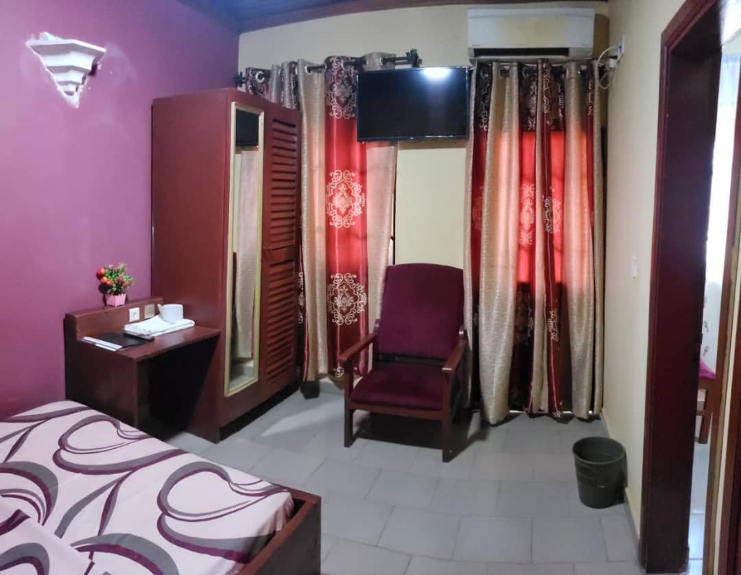 Britannia Hôtel Cmr Yaounde Ngoại thất bức ảnh