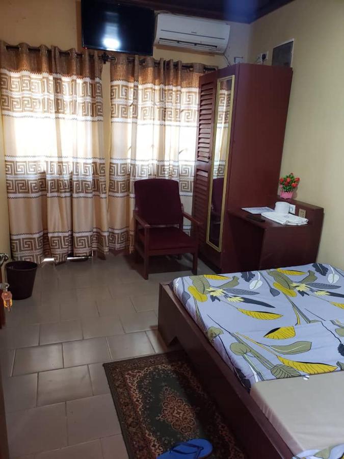 Britannia Hôtel Cmr Yaounde Ngoại thất bức ảnh