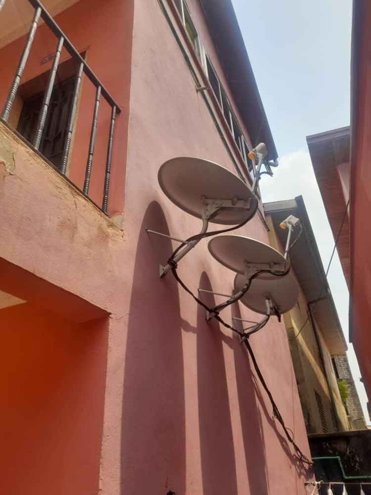Britannia Hôtel Cmr Yaounde Ngoại thất bức ảnh