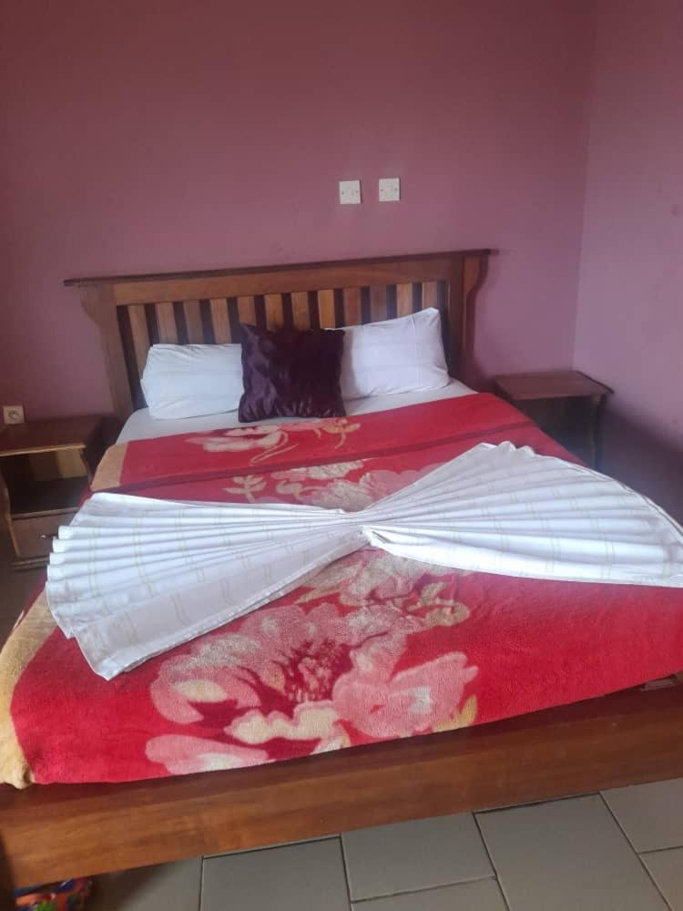 Britannia Hôtel Cmr Yaounde Ngoại thất bức ảnh